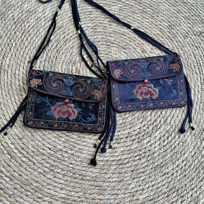 Autumn New Ethnic Style Embroidered Satin Jacquard Vintage Buckle Patchwork Phone Crossbody Bag For Women SHANGFANNI