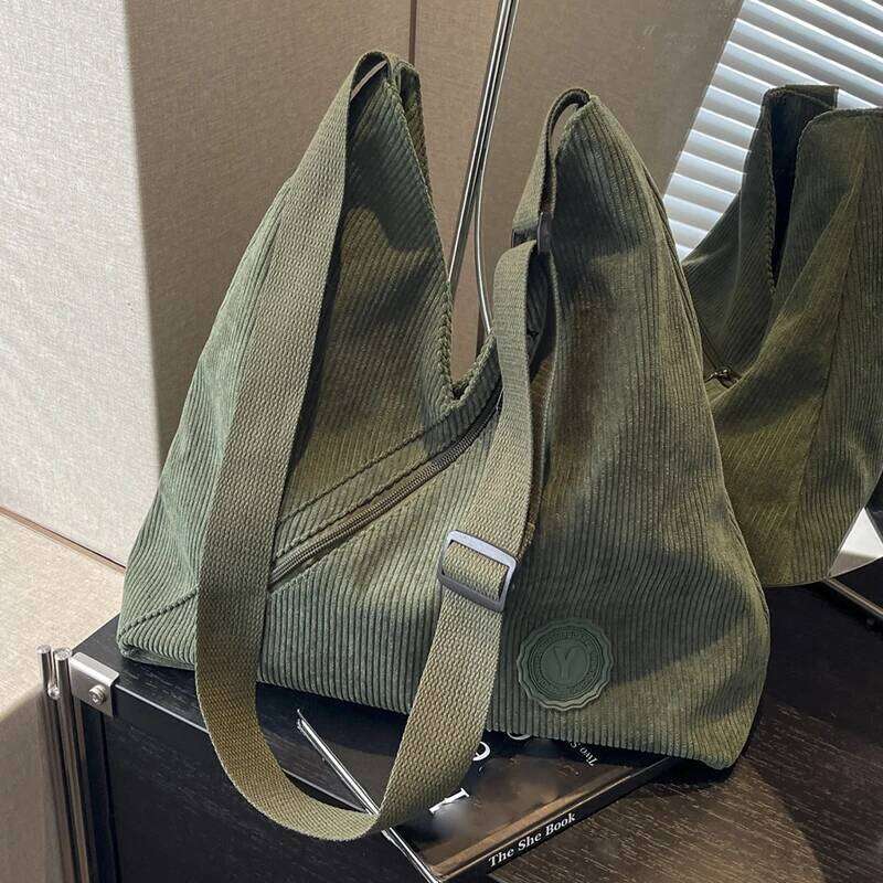 Classic popular solid color large capacity shoulder bag, fashionable multifunctional temperament, casual and lazy style, Z260130