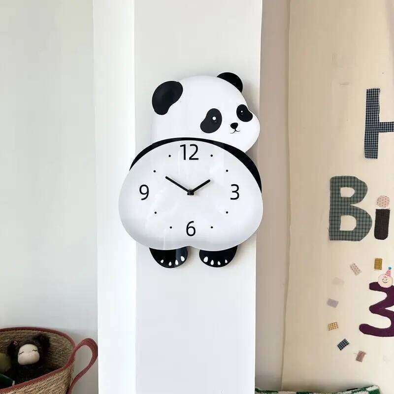 Creative Swing Panda Simple Foot Living Home Silent Dining Room Wall Bedroom Clock W260130