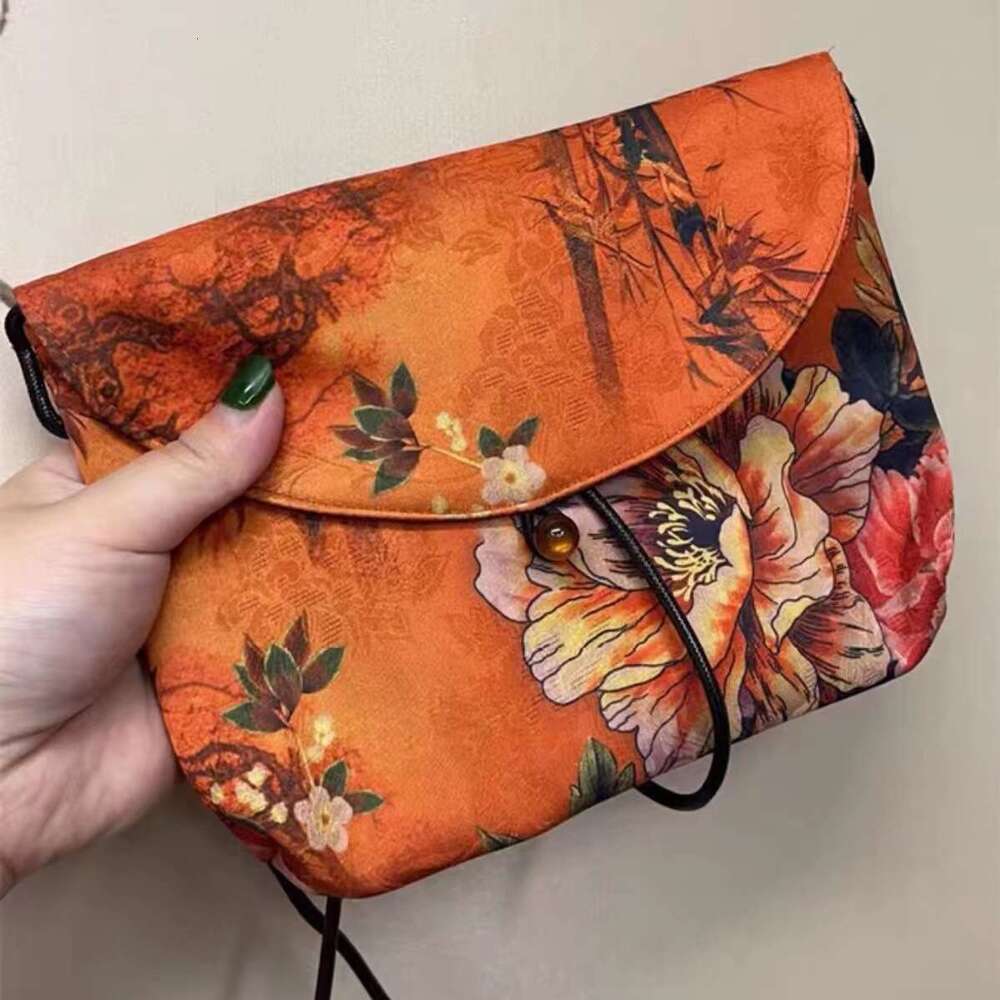 Floral Fragrant Cloud Silk Phone Crossbody Bag Stone Mountain Versatile New Chinese National Style Clutch Series Evergwish
