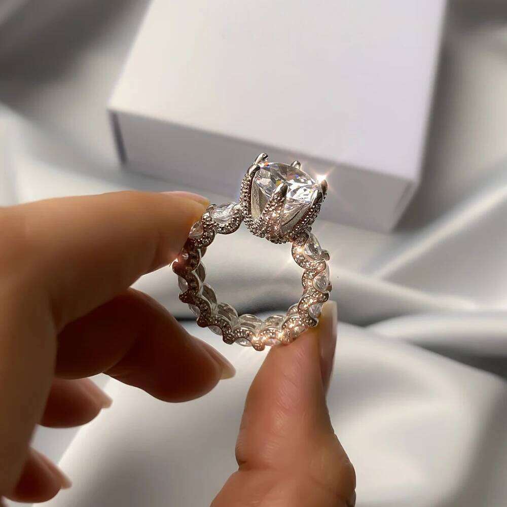2024 New Luxury Silver Color Designer Engagement Ring for Women Free Shipping Items Gift Jewelry Wholesale R6014 XJ260130