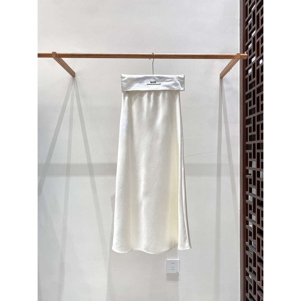 Zhihetang New Chinese Style Flowing Slanted Cut Satin Mermaid Half Skirt For Women 669 High Waist Slimming LEEGO LENS