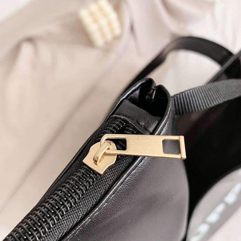 Woman Clear PVC Tote Summer Large Capacity Top-Handle Jelly Underarm Handbag Zipper Pouch Composite Bags Z260130