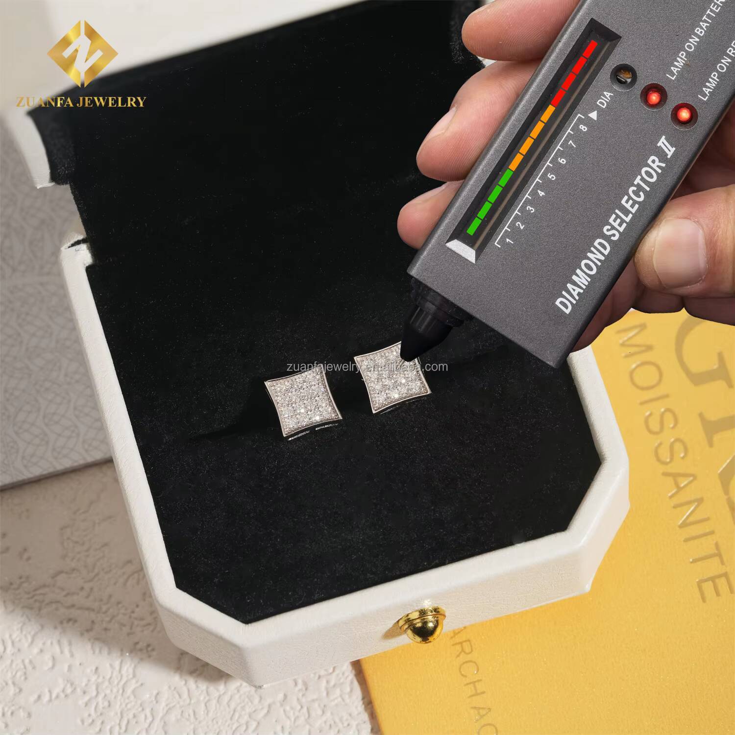 Best Selling Popular Man Rapper Jewelry GRA Certificate Iced Out Fine Hip Hop Screw Back S925 VVS1 Moissanite Stud Earrings