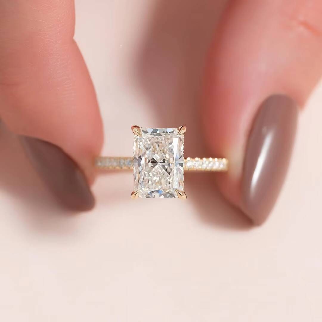 IGI Certificate Radiant Cut 10K 14K 18K Yellow Gold Diamond Excellent HPHT CVD Radiant Cut Lab Grown Diamonds Ring Band