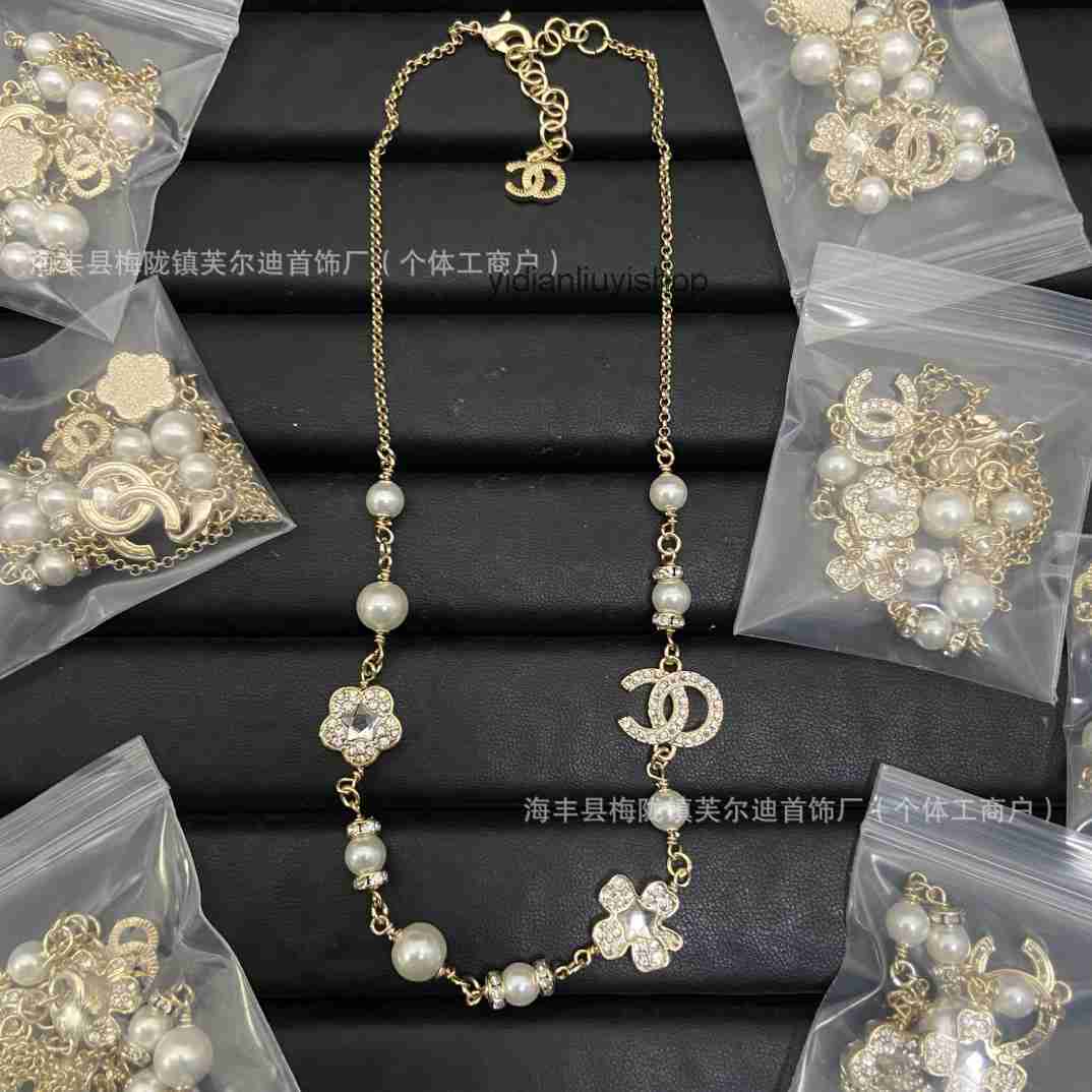 Designer Jewelry channels necklaces Double C Heart Diamond Necklace Heart Pearl Chain Cloud Ocean Choker cc necklace