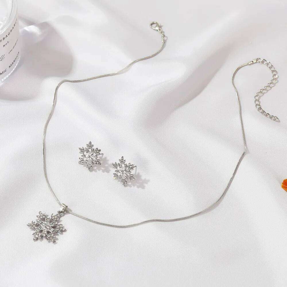 3 Pcs New Snowflake Necklace Earrings For Women Christmas Luxury Jewelry Set Accessories Valentine's Party Gifts 2021
