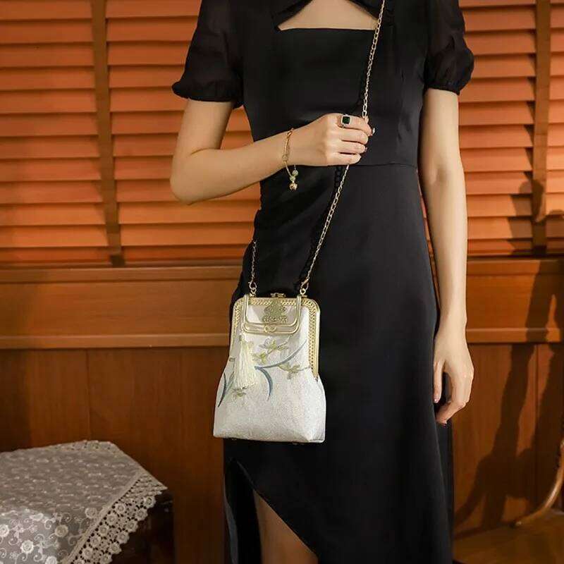 Johnature New Silk Cheongsam Ladies Mini Bags Antique Handbag Handmade Embroidery Tassel Elegant Floral Shoulder Bag KABAHEBINGJUE