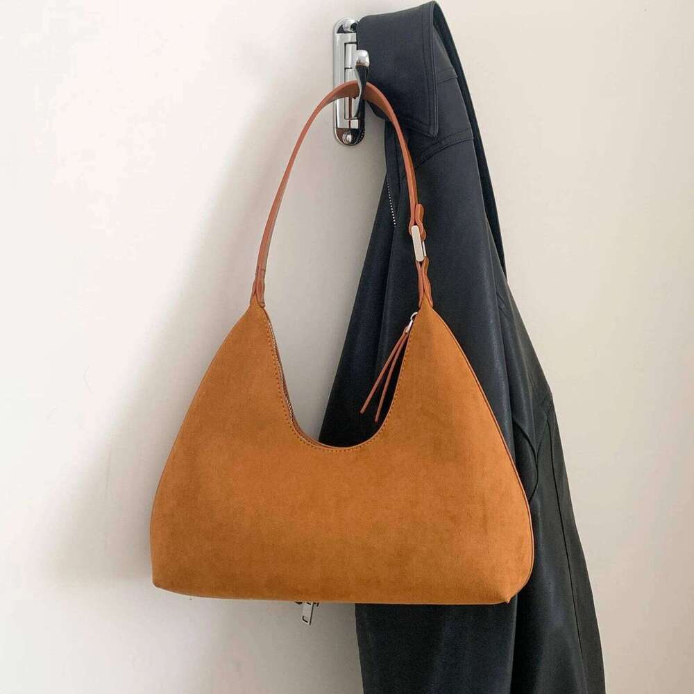 Winter Luxury Women Handbags Faux Suede Half-moon Underarm Bag for Lady Fashion Trend Shoulder Bags Fake fur big totes Z260130