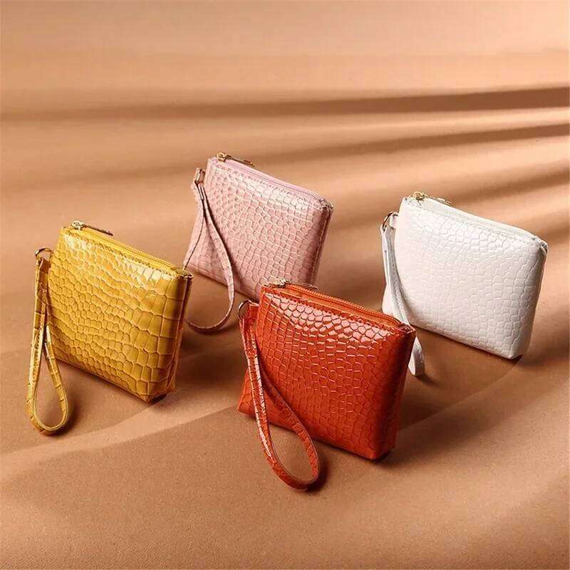 New Mini Women's Wallet Crocodile Pattern Short Zipper Wrist Small Bag Fashion PU Leather Ladies Card Holder Coin Purse Z260130