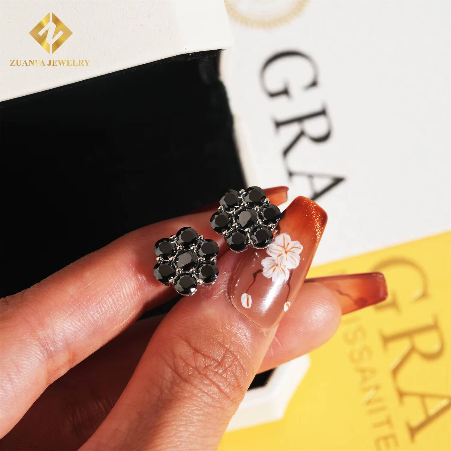 Wholesale Price Popular Best Selling Hip Hop Earring 925 Silver Iced Out Jewelry VVS Moissanite Black Diamond Men Stud Earrings