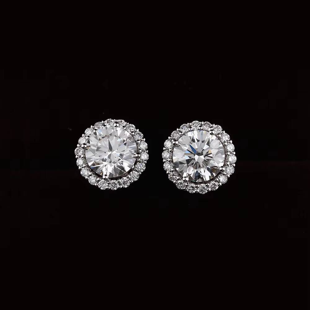 High Quality White Gold Round Brilliant Cut 05 Carat Lab-grown Diamond Stud Earrings Set Unisex IGI Certified