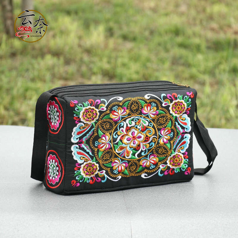 Ethnic Style Women's Shoulder Square Three-Layer Embroidered Bag
