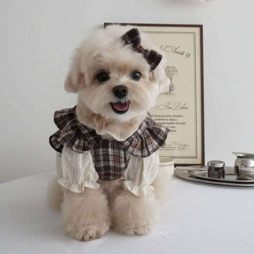 Retro Pet Strap Skirt Soft Breathable Dog Vest Dresses Thin Design Flying Sleeve Cat Plaid Pleated Shirt Four Season H260130