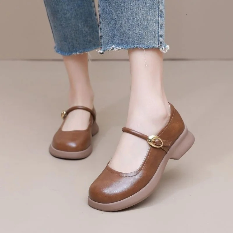 All-Season Plus Size Mary Jane Shoes for Women - Single Strap Shallow Cut Leather Flats Comfortable Fashion Flats 260124