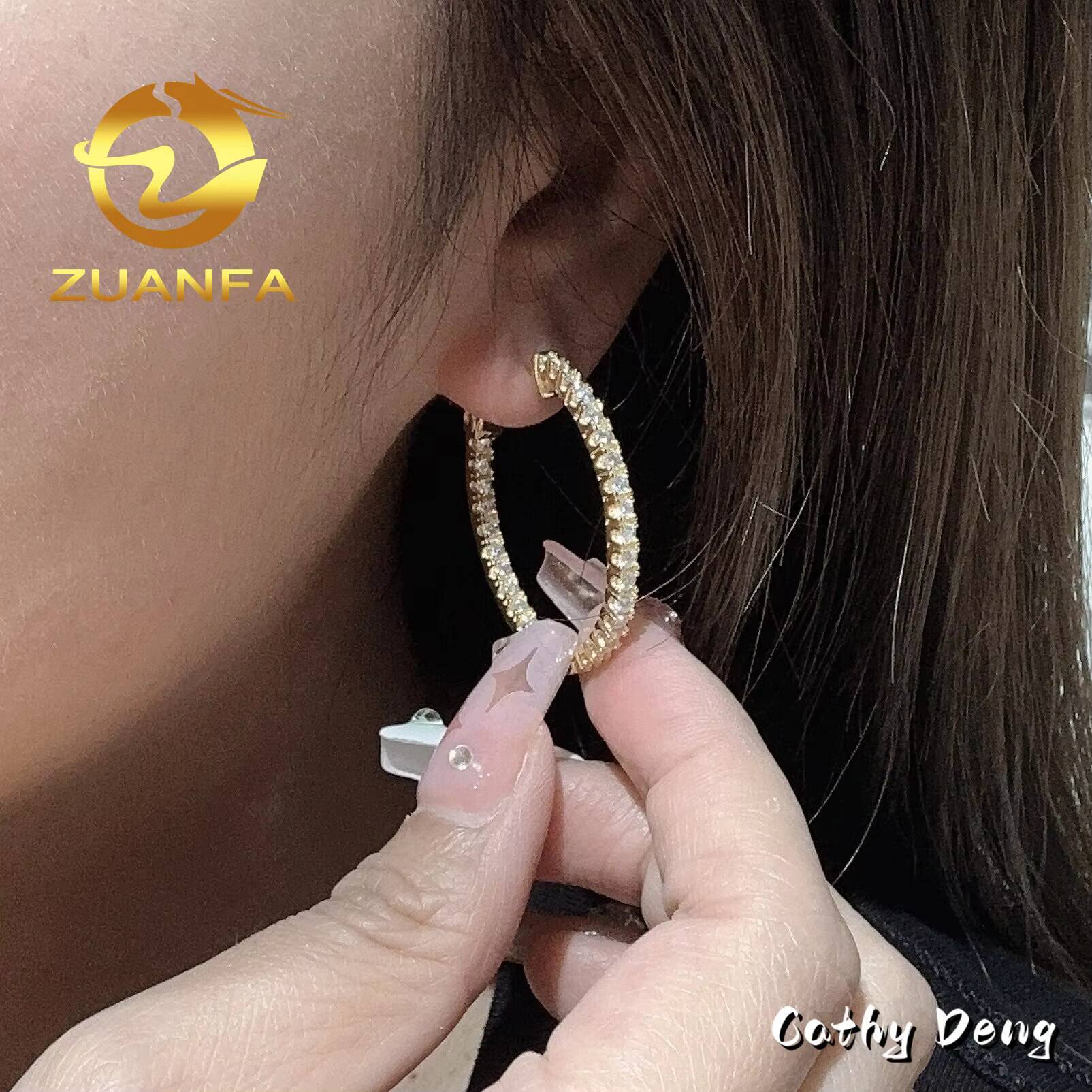 Fashion Women Jewelry Moissanite Earrings 18k Gold Plated 2mm Round Moissanite Earrings Hoop 925 Sterling Silver Crew Back