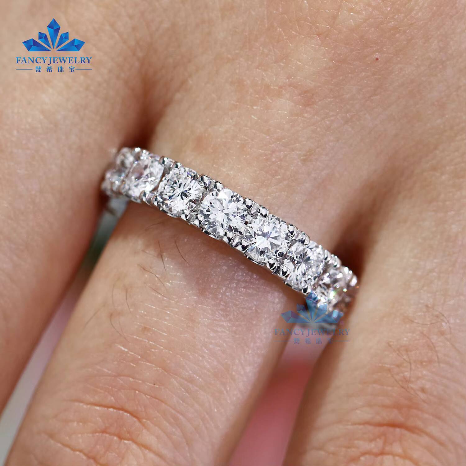 Fine Jewelry 14K/18K Solid White Gold Moissanite Rings Ice Out Women Men Round Shape Moissanite Engagement Eternity Rings
