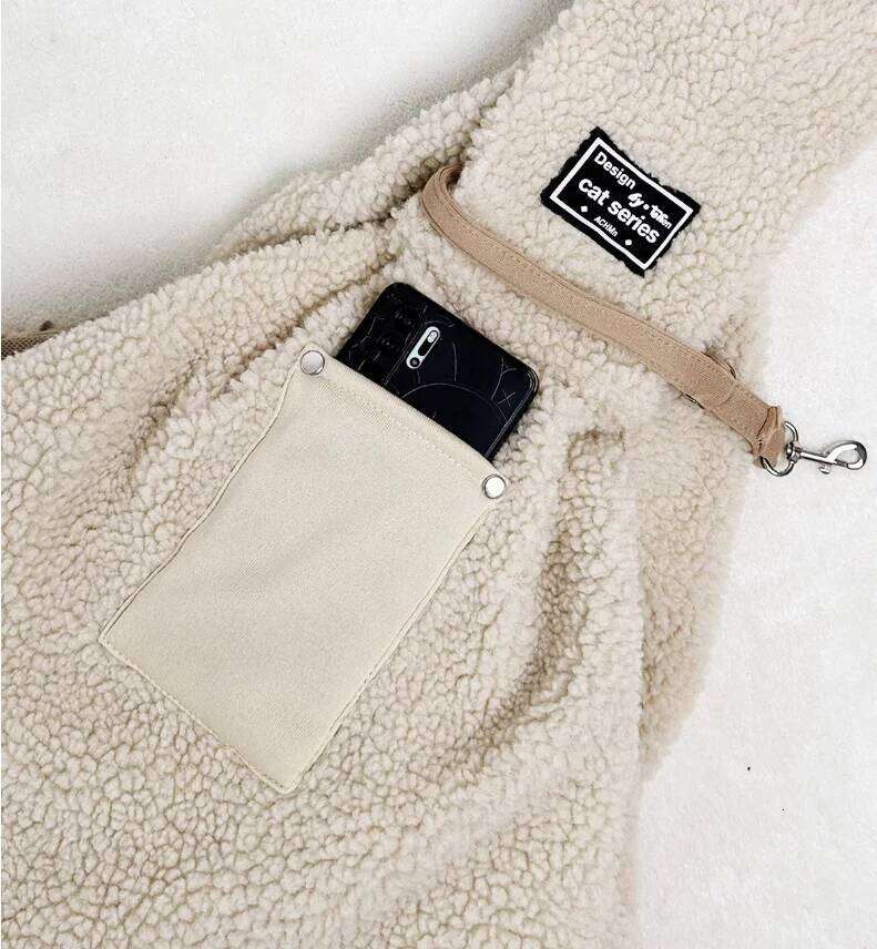 Winter Warm Pet Cat Chihuahua Yorkshire Plush Supplies Suitable For Small Dogs Carrier Portable Shoulder Handbag Dog Bag 26H0130