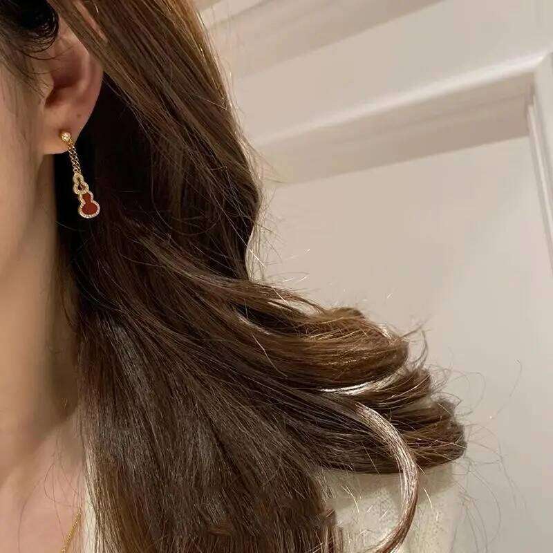 Inspiration Exquisite Red Agate Sparkling Gourd Female Earrings New in Hollow out Retro earrings for women Wedding Jewelry