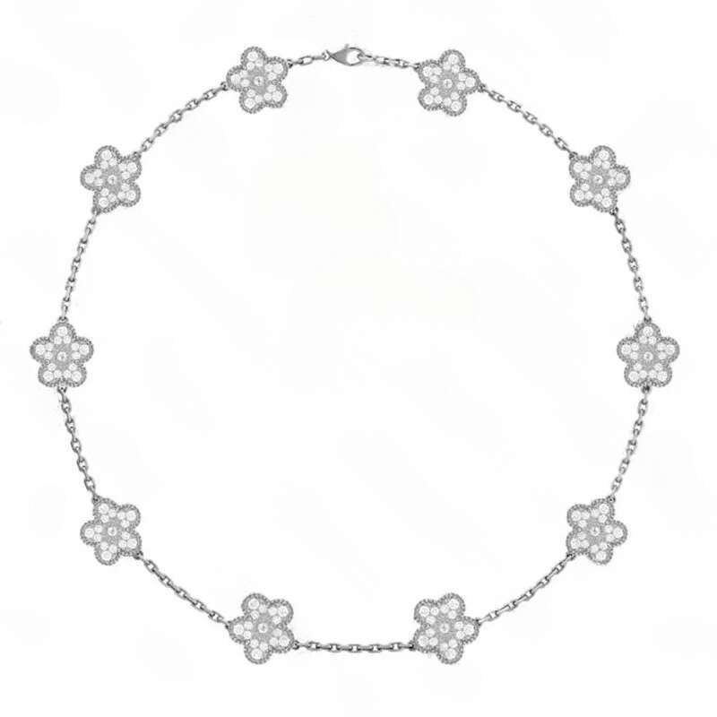 Clover Necklace Luxury Necklace For Woman Leaf Clover Necklace Gold Jewelry Suitable For Daily Wear Silver Jewelry Flowers Pendant Necklace Wedding Gi