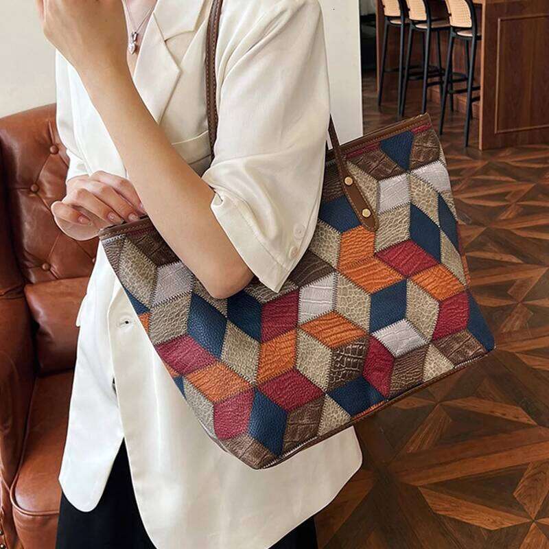 Large-capacity Tote PU Soft Leather New Shoulder Fashionable Texture Simple Splicing Casual Portable Women's Bag Z260130