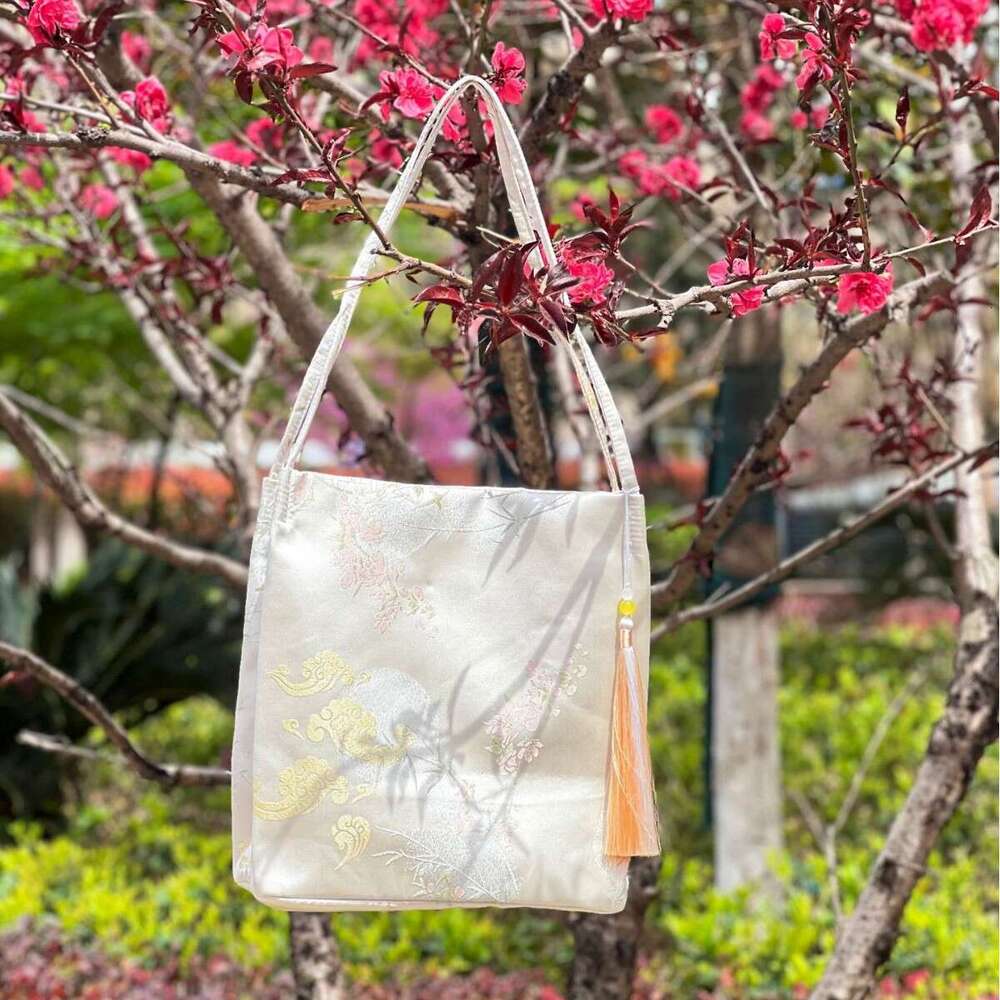 New Chinese Brocade Tote Han Element Shoulder National Style Casual Versatile Large Capacity Bag MASA