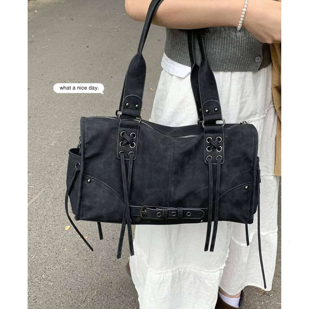 Retro Versatile Handheld Motorcycle 2025 New Simple Pillow Premium Shoulder Large Capacity Underarm Bag Z260130