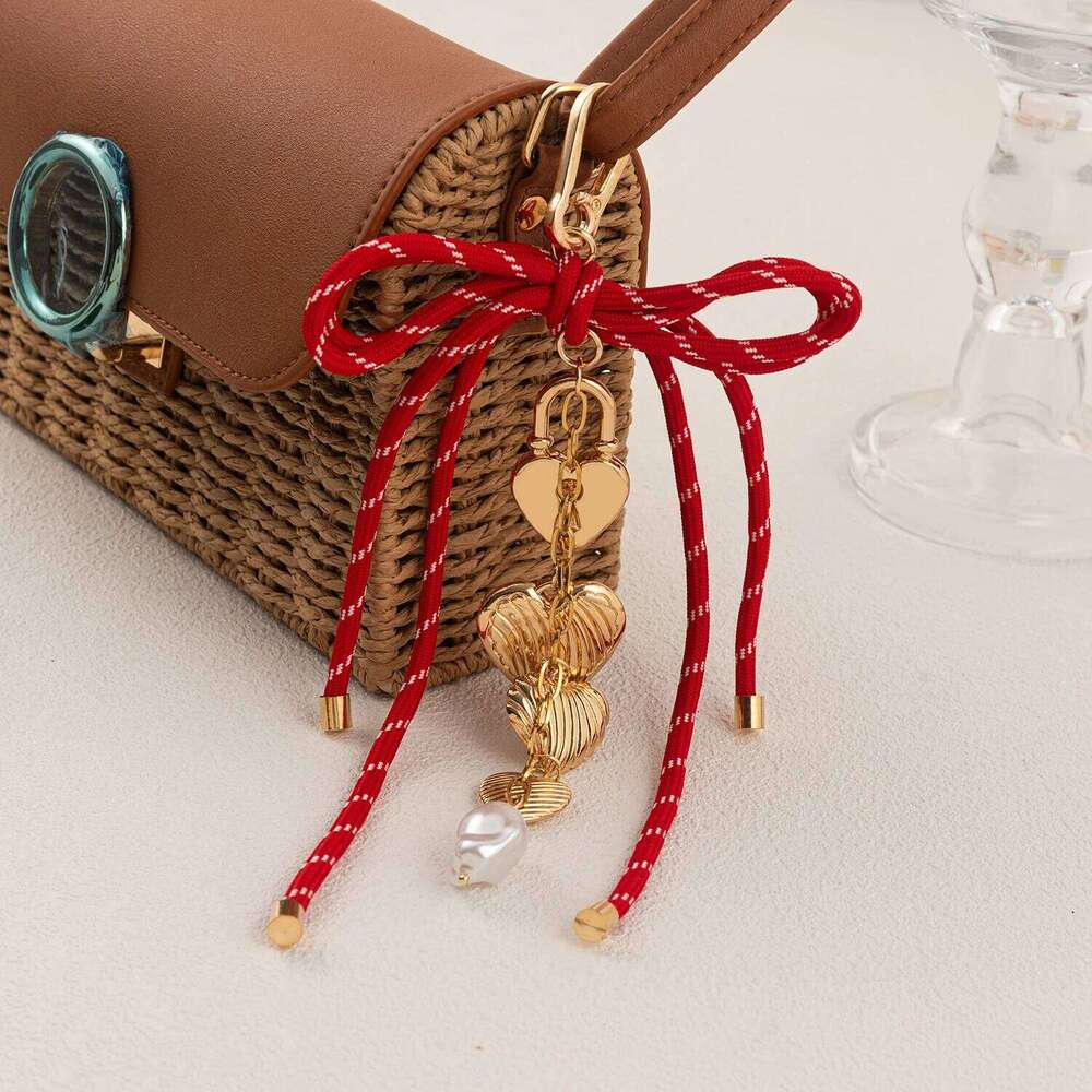 Fashionable trendy keychains DIY bags and pendants can be freely matched with brooch accessories Copper plated 18K Z260130