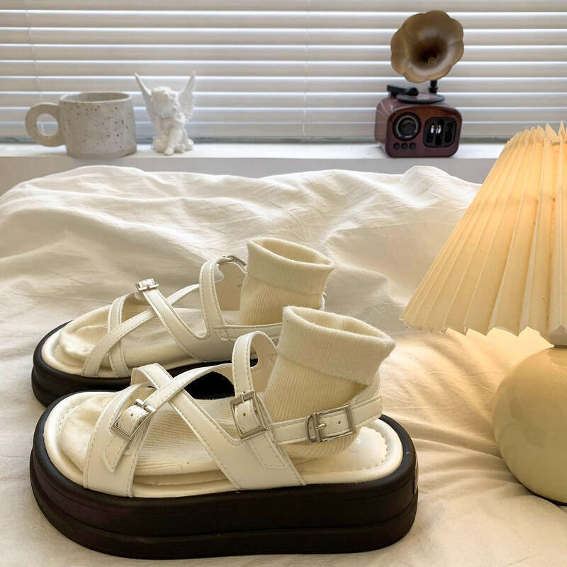 Free shipping Style Versatile Non-Slip Beach Roman for Women 2026 without box Summer New Silver Niche Platform Thick Sole Open-Toe Sandals