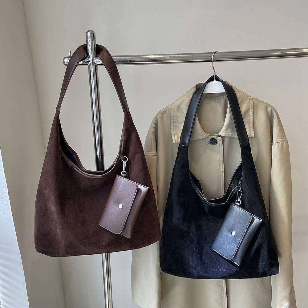 Women Suede Shoulder with Inner Pocket Hobo Magnetic Closure Large Handbag Commuting Shopping Bag Z260130
