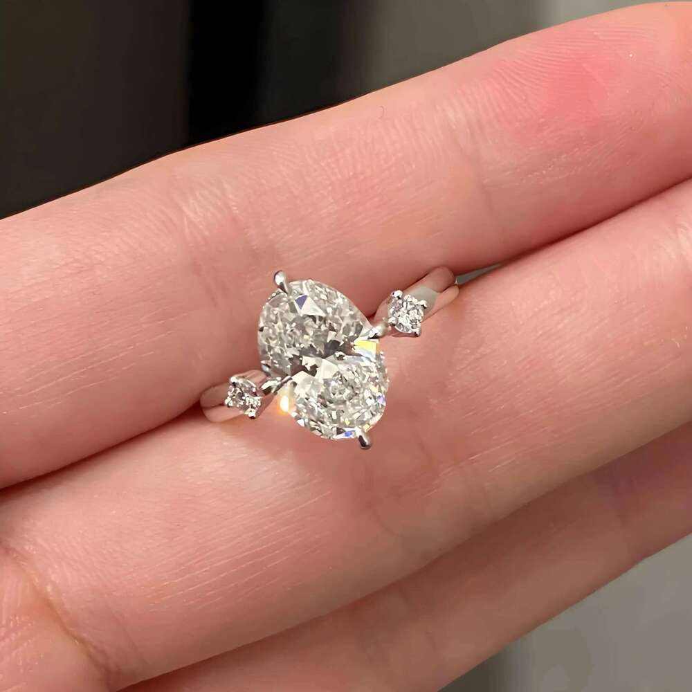OEVAS 8*12mm Oval High Carbon Diamond Rings For Women 100% S925 Sterling Silver Plated 18K Sparkling Wedding Fine Jewelry XJ260130