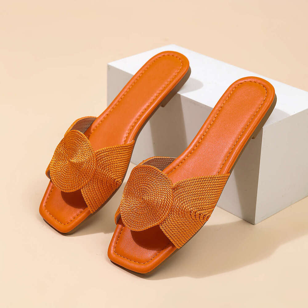 fashion shoes Hot-Selling Big Brand Popular 2025 Summer Women's New Metal Embroidered Woven Flat Sandals