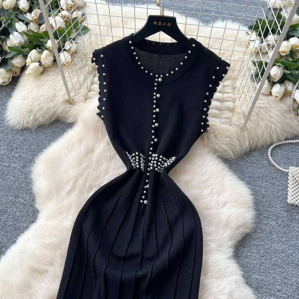 YuooMuoo 2026 New Arrival Women Knitted Long Elegant O-neck Pearls Pleated Sweater Dress Korean Office Lady Vestidos XJ260130