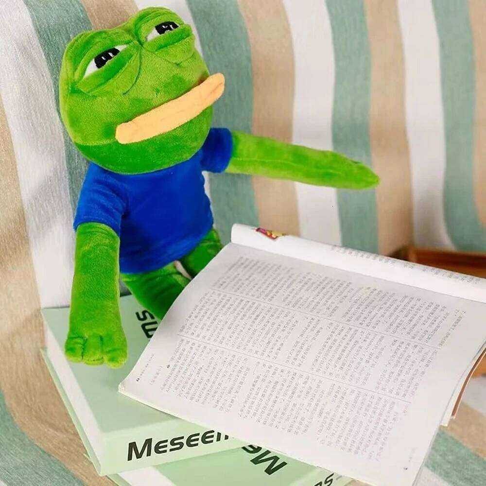 45cm Toy Soft Stuffed Pillow Magic Expression Pepe The Sad Frog Animal Plush Doll Birthday GIfts For Girls Boys Y260128