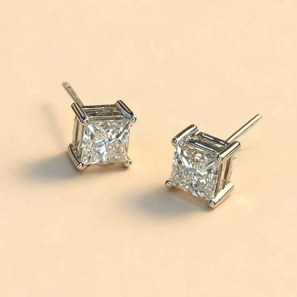 Huacan 14K Solid Gold Princess Cut 05CT-1CT D Color HPHT CVD Lab Grown Earrings Studs IGI Certified Dazzling Diamond Jewelry