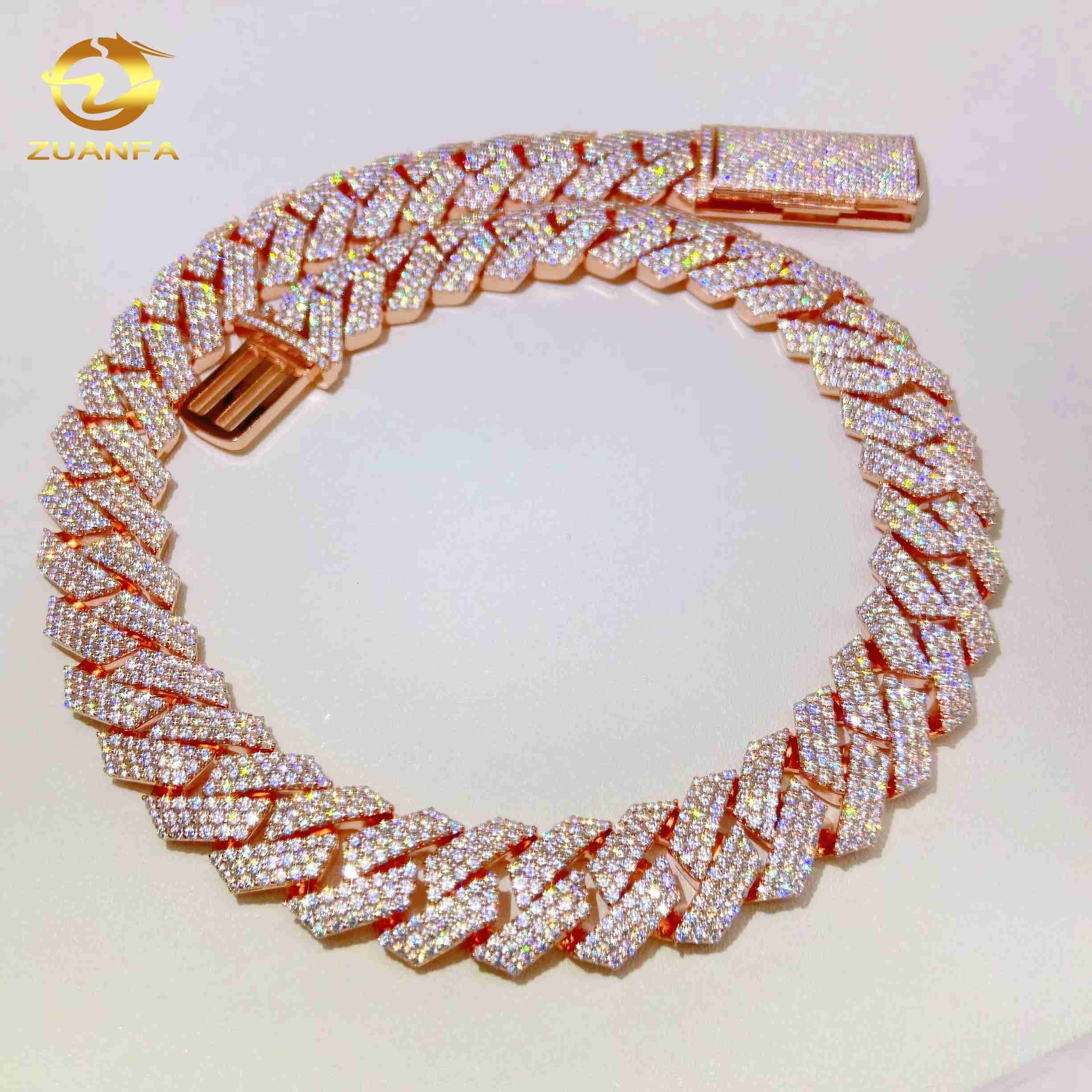 2026 Hot Sale Sparking 18mm Full Iced Out Cuban Link Chain Mens Fashion Jewelry Gold Plated Miami Cuban Link Chain
