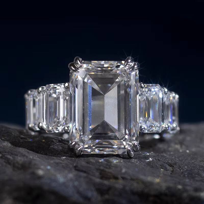 Messi Jewelry Custom Ring Jewelry MSR-1010 Hot Selling PT950 Emerald Shape Engagement Lab Grown Diamond Ring