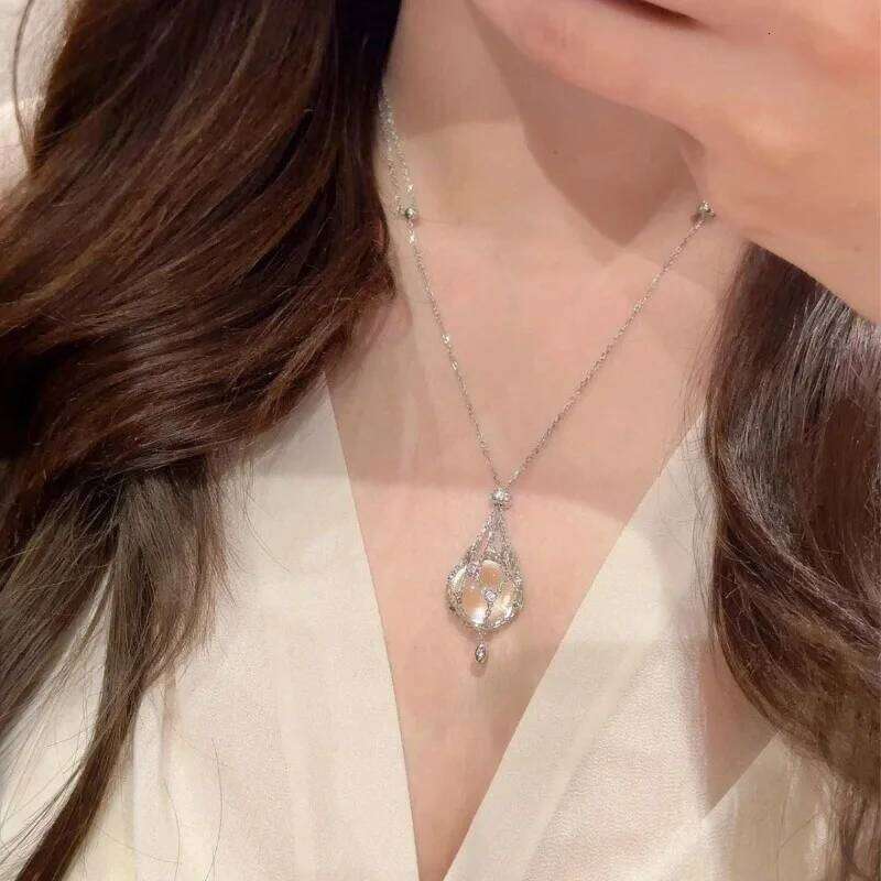 VIVILADY Tibetan Silver Transparent Glass Bead Star Zircon Pendant Necklace for Women Fashion Jewelry Minimalist Accessories