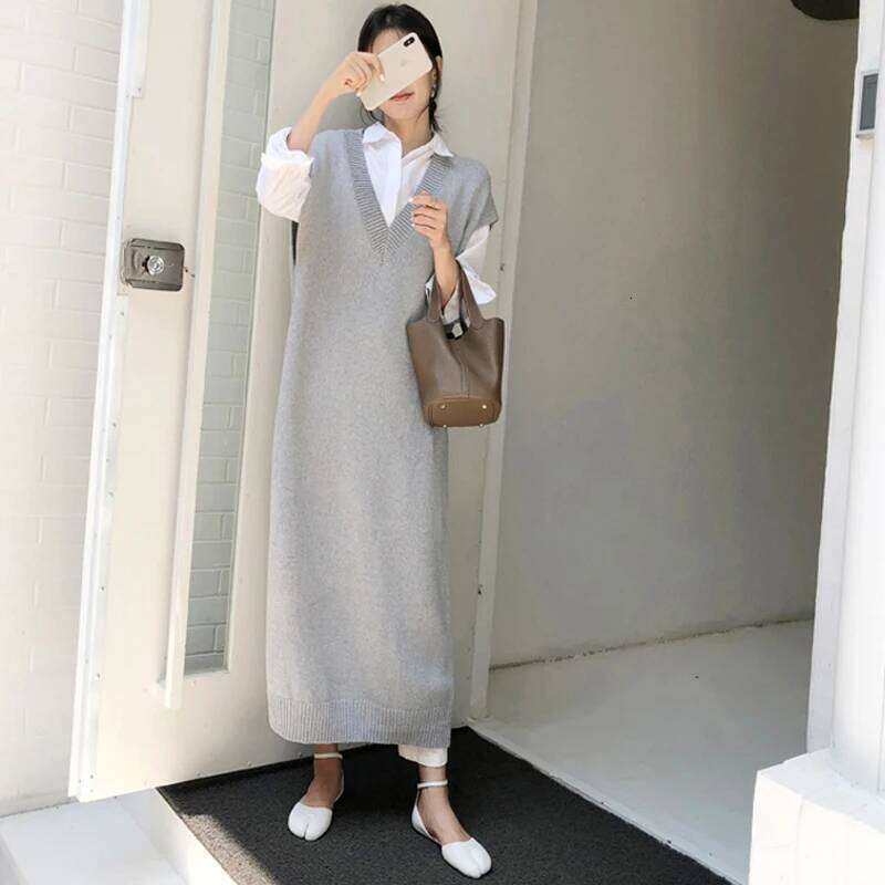BGTEEVER Chic Casual Winter Oversize Straight Sleeveless Sweater Women Thick Knit Long Female Knitted Vest Dress XJ260130