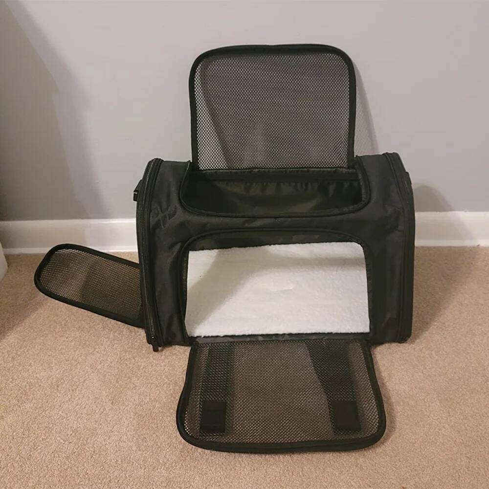 Portable Foldable Pet Dog Cat Carrier Small Medium Cats Dogs Ventilated Mesh Design for Travel & Outdoor Adventure 26H0130