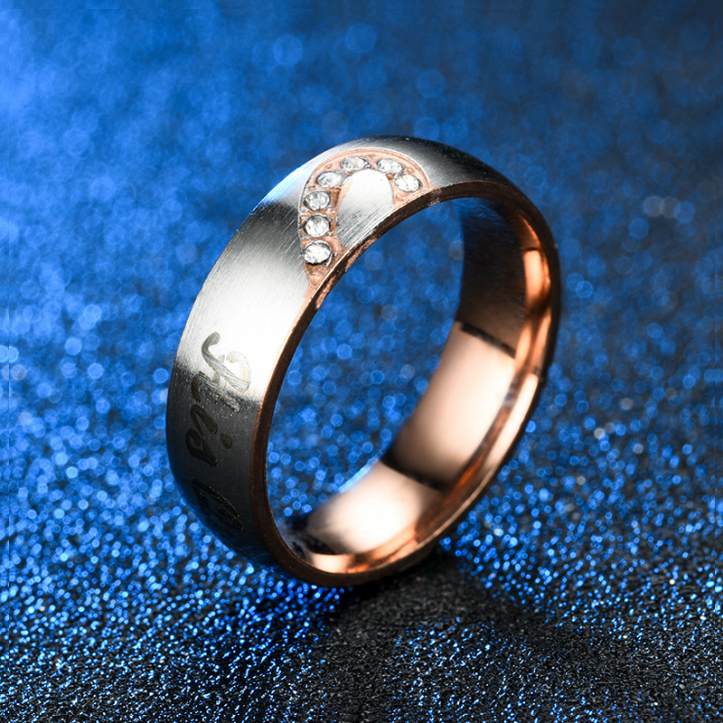 New Style Titanium Steel Half Peach Heart Couple Rings Queen King Jewelry Source