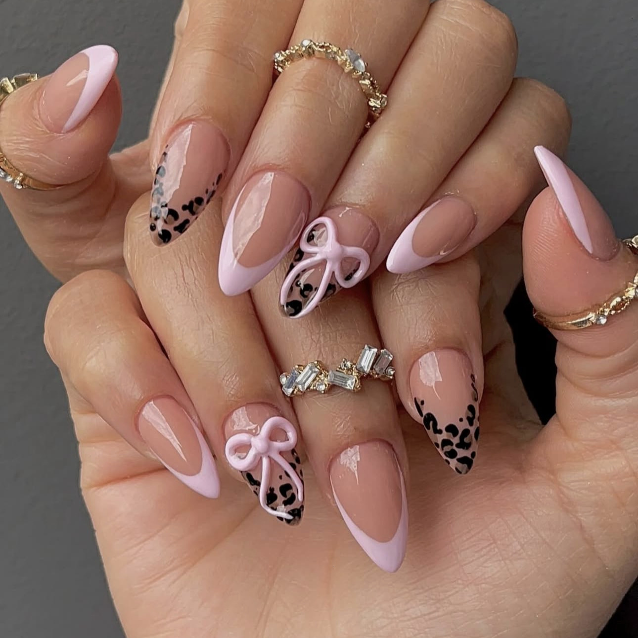 Cross-Border Hot Sale Light Pink Sweet Cool 3D Bow Leopard Print French Style Personalized Detachable Wearable Nail 24 Pieces