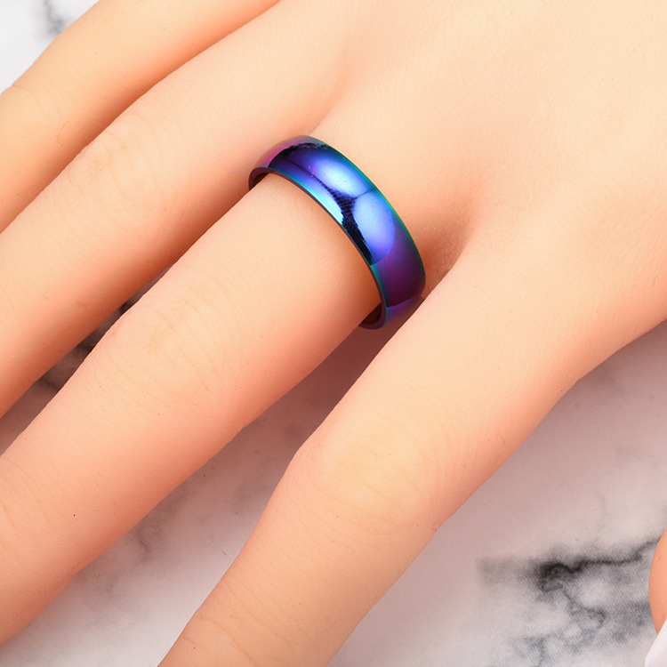 New Colorful Glare Rainbow Korean Version Hot Selling Curved Stainless Ring Titanium Steel Source