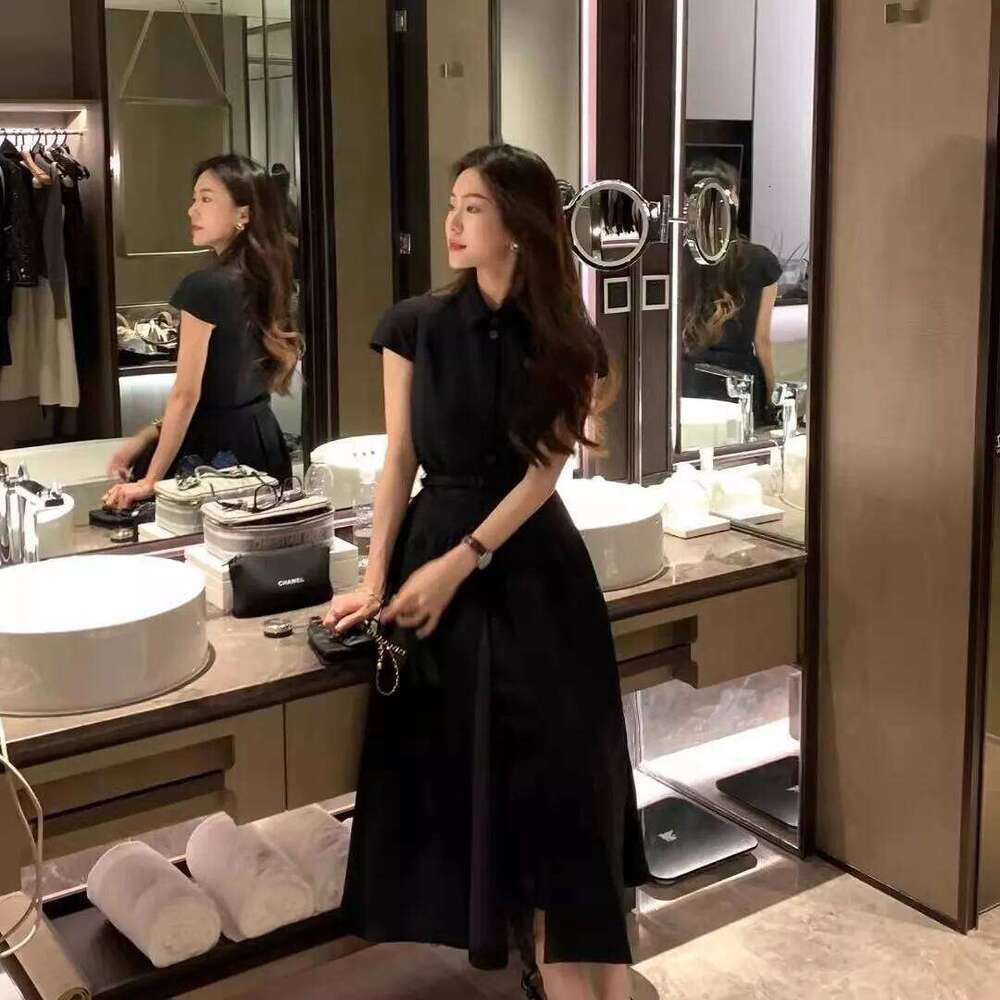 Ladies fashion French Hepburn commuter solid color umbrella dress, black short-sleeved shirtdress XJ260130