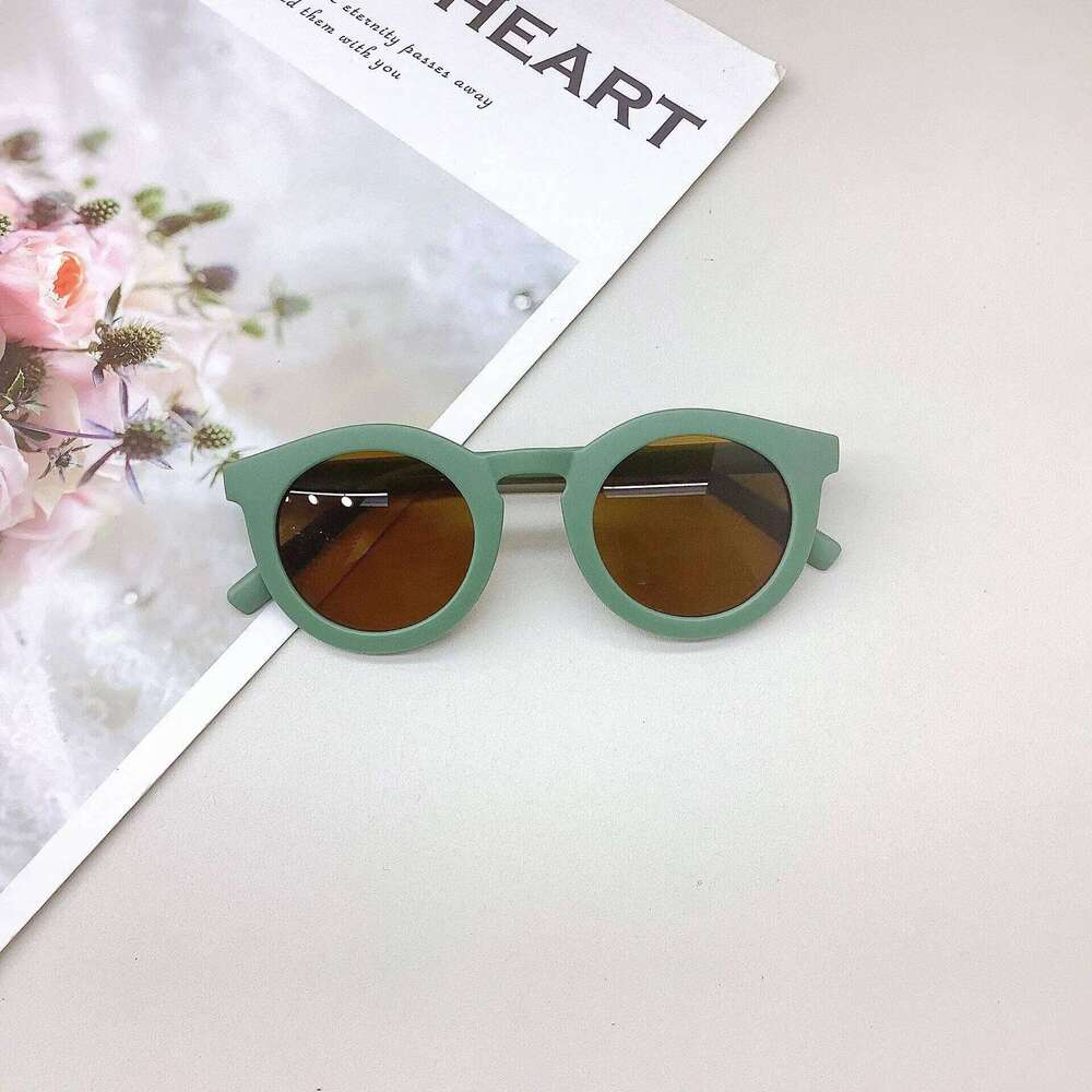 2026 Boys' Oval Frame Baby Sunglasses Glasses Travel Sunscreen And UV Protection Children's Version H260130