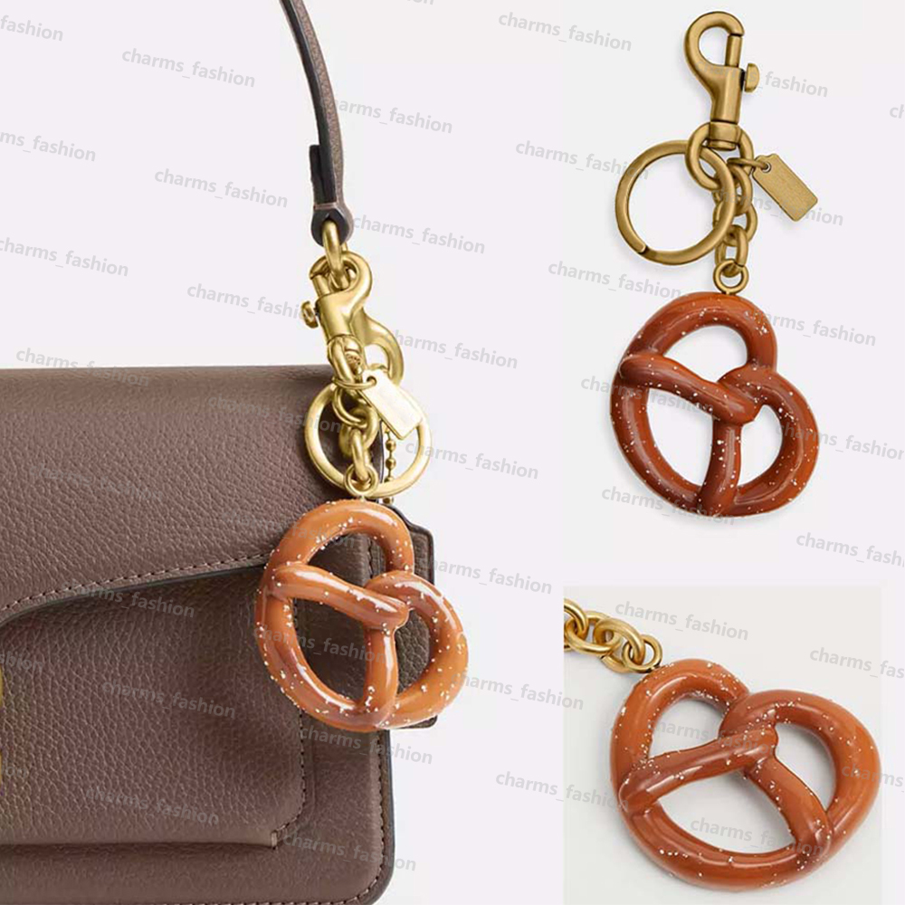 Designer keychain oriental cherry bag charm Letter Keychain designer bag charm Luxury metal charm holiday gift lovely quality with boxs