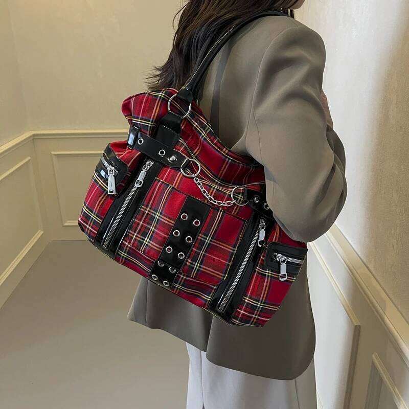 Women Versatile Plaid Tote Multiple Pockets Rivet Motorcycle Stylish Metal Stud Underarm Bag Commute Handbag Z260130