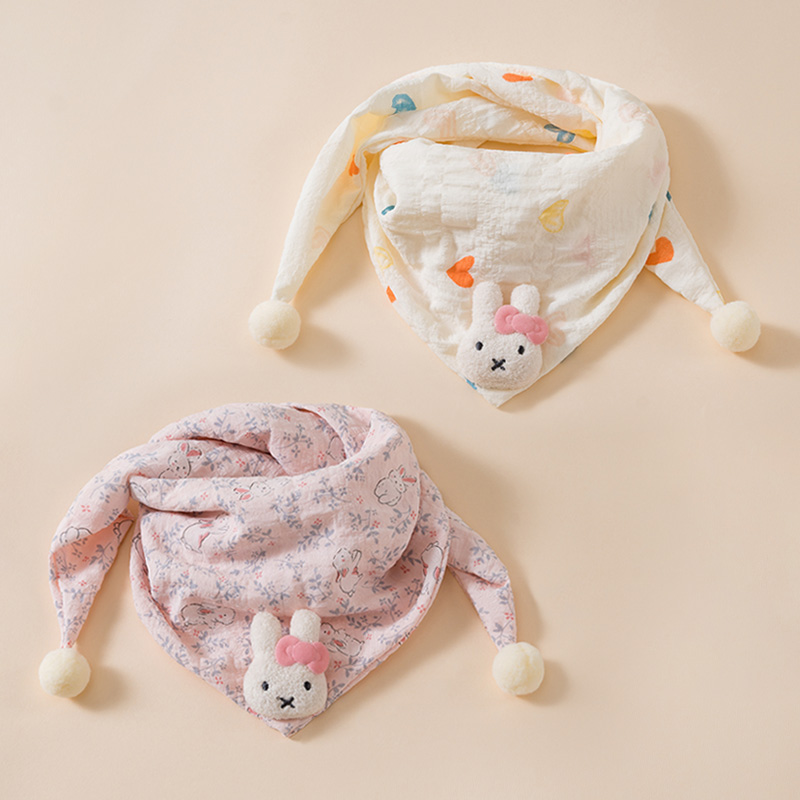 Korean-style children's triangular scarf for autumn, lightweight, cute girl's scarf, windproof and warm