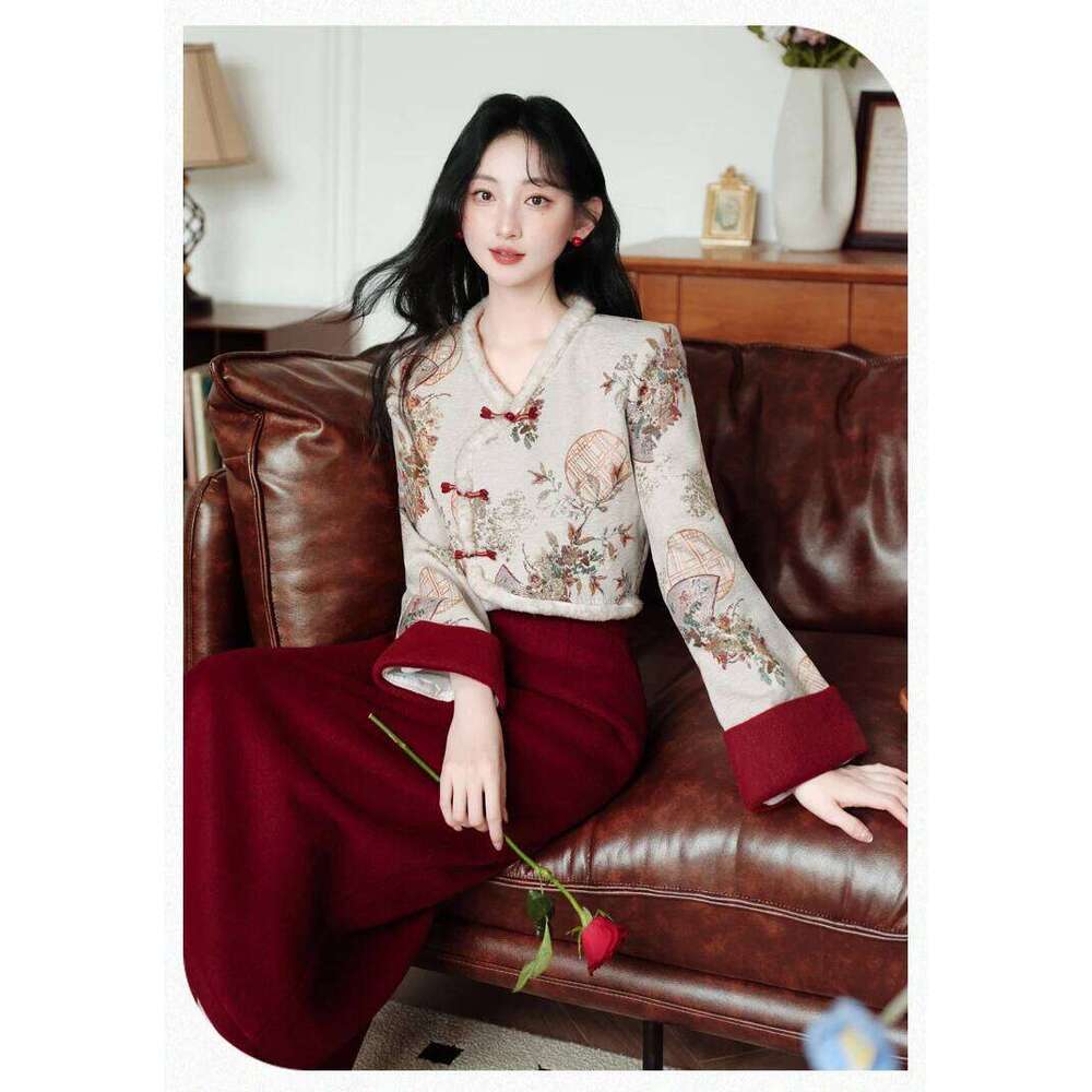 Mardi Hefxessdr Qipao Jacket Coat Embroidered V neck Red Short Skirt New Year s Women Outfits Traditional Chinese Clothing