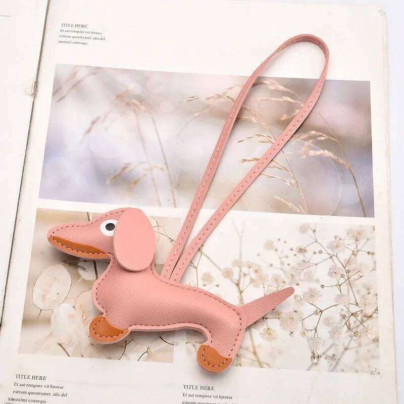 Adorable Dachshund Charm Pendant, Leather Material, Women's Bag Accessory, Exquisite Style Z260130